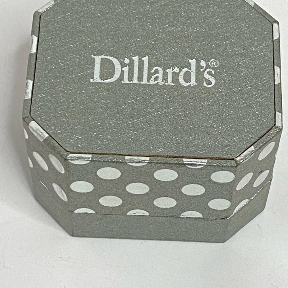 Dillard’s Silver Rhinestone Infinity Ring - Picture 3 of 7